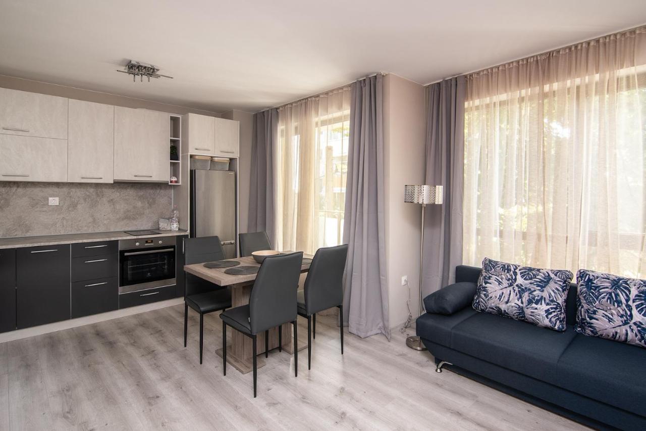 Cozy Flats Nearby Center Free Park Area Διαμέρισμα Βάρνα Εξωτερικό φωτογραφία